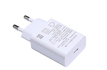 20WPD快充 超薄 高光面 3C ETL FCC PSE KC KCC認(rèn)證 IPHONE12充電器廠家